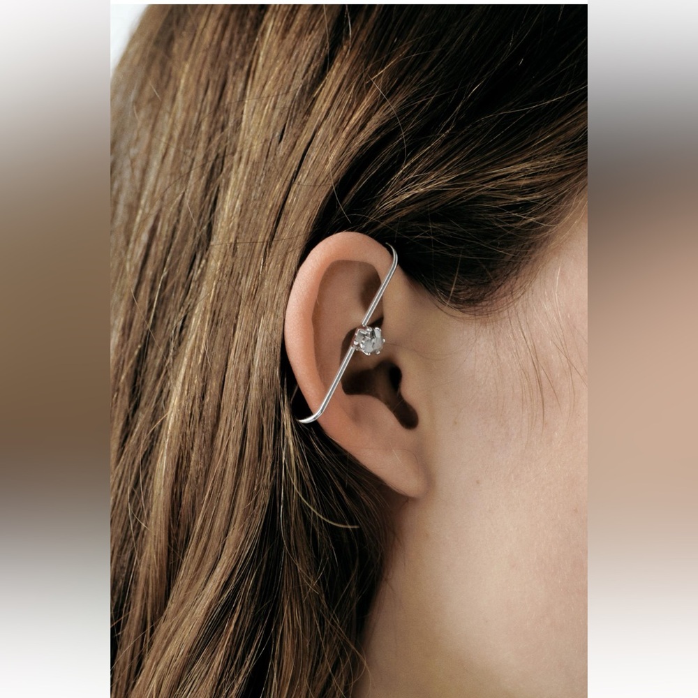 ✨SALE✨ZARA PACK OF EAR CUFFS
✨SALE✨ - Picture 3 of 8